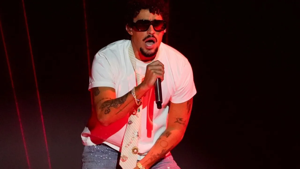 Bad Bunny hablará sobre el medio tiempo del Super Bowl tras ganar en los Grammy