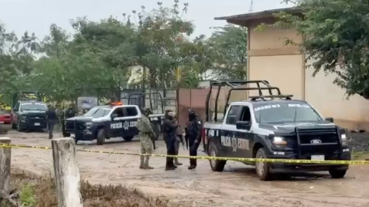Asesinan a cuatro hombres en negocio de chatarra de Acayucan, Veracruz