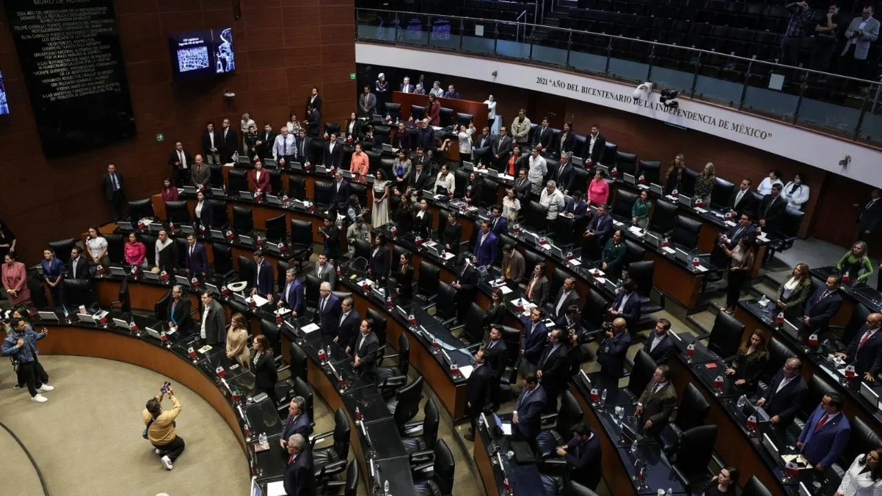 Sheinbaum envía reformas a las leyes de amparo y protección industrial
