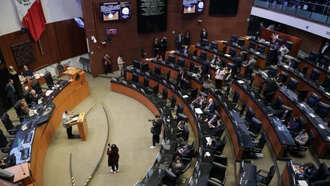 Exhiben a diputados por tomarse otros siete días de descanso