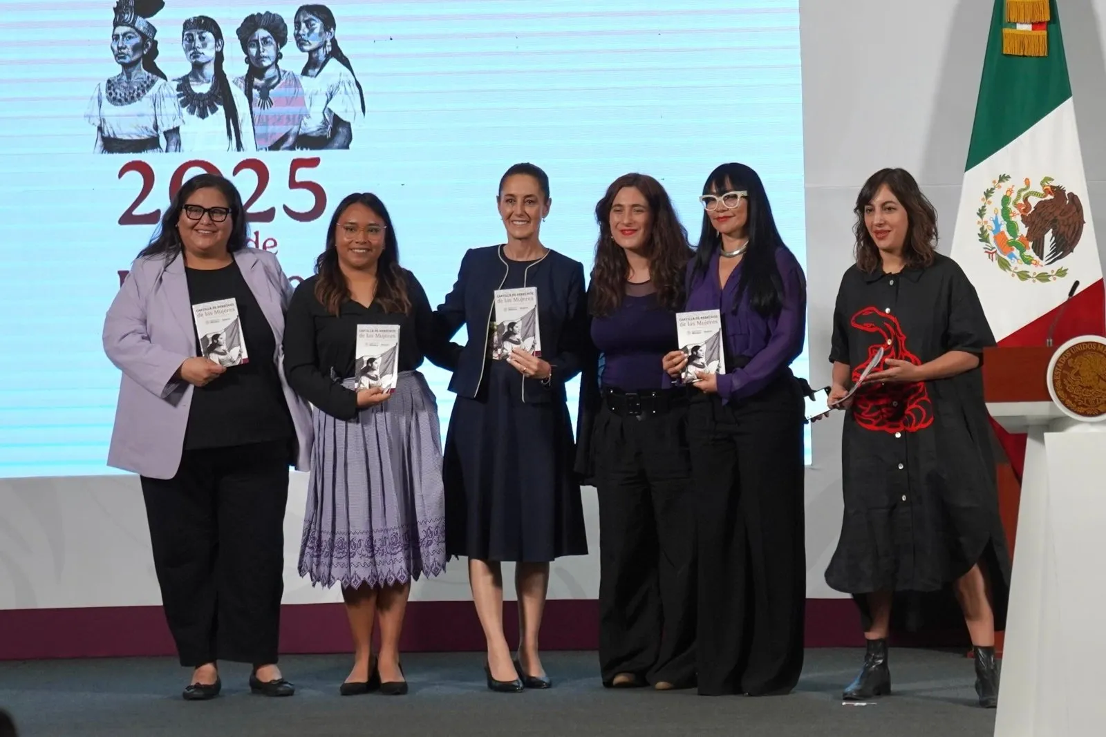 Cartilla de Derechos de las Mujeres promueve acciones de AMLO, Sheinbaum y hasta la elección judicial