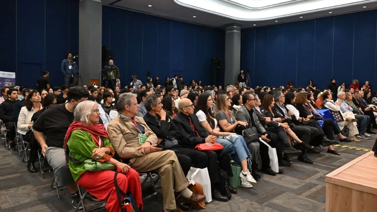 FIL Guadalajara 2025 rompe números de asistencia; Italia, el invitado (otra vez) para 2026