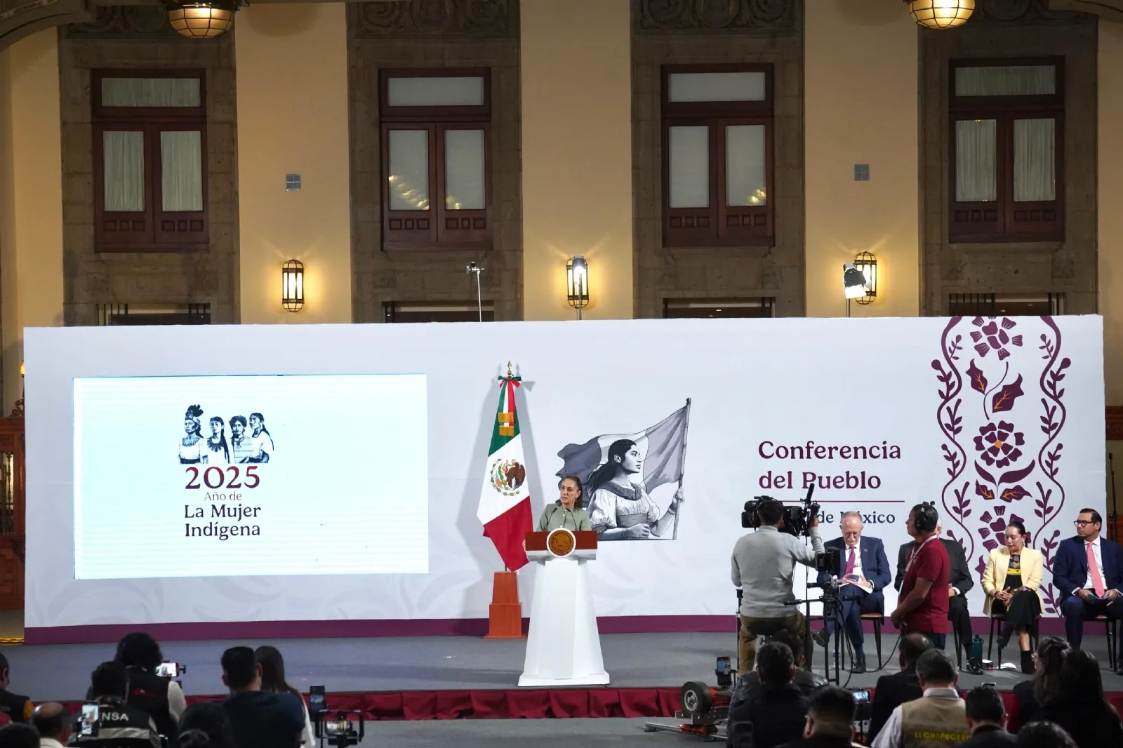 "Paro temporal" de Stellantis en México no implica disminuir empleos: Sheinbaum