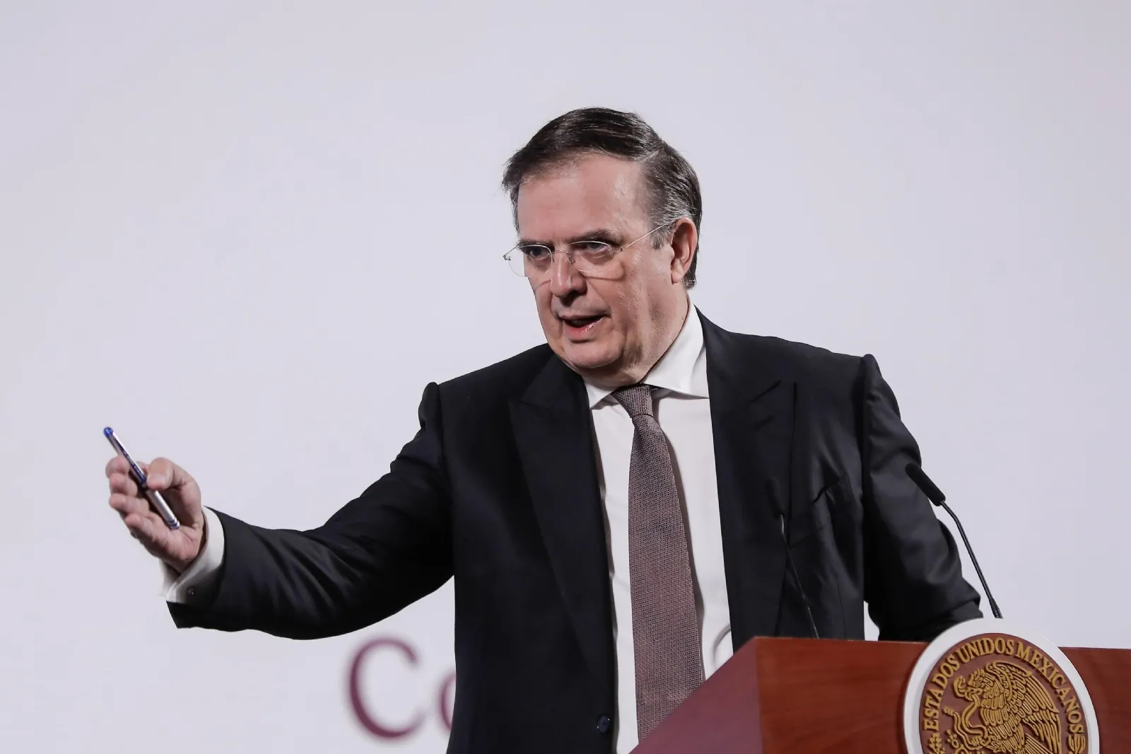 Ebrard desmiente salida de Honda de México por presiones arancelarias de Trump