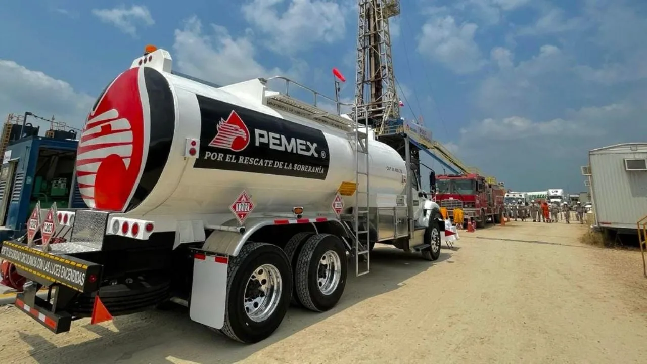 Sheinbaum asegura que contratos de Pemex fueron cancelados tras intento de soborno a funcionarios