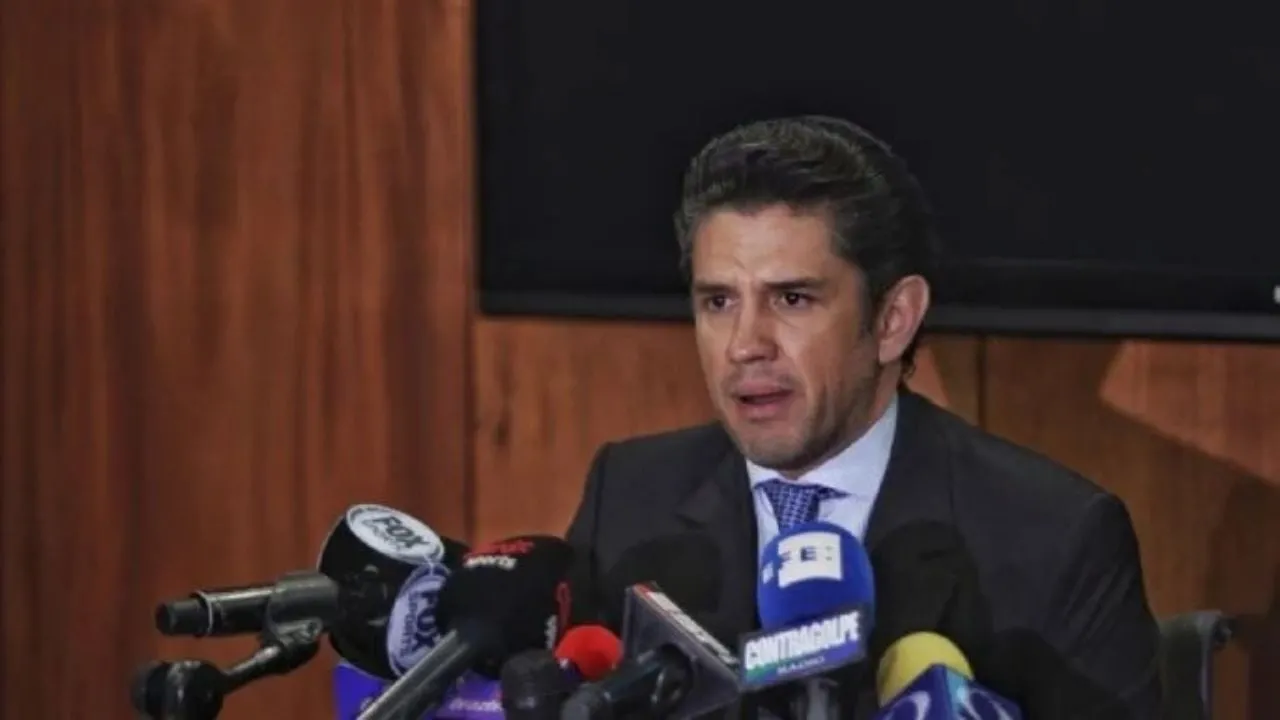 Giran orden de aprehensión contra Alejandro Irarragori, dueño de Santos Laguna y Atlas