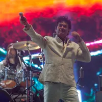 Arcángel repasa 20 años de trayectoria como parte de su gira “La 8va Maravilla”