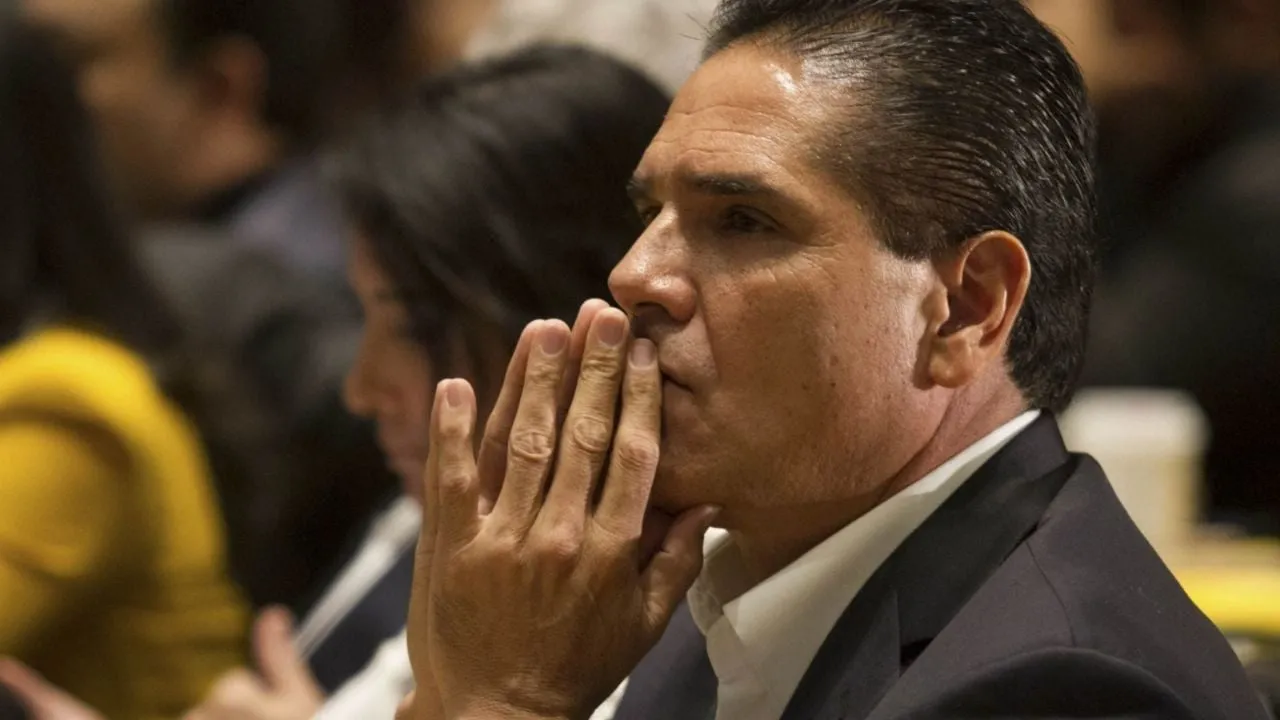 Silvado Aureoles consigue nuevo freno contra orden de aprehensión