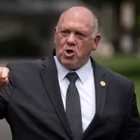 Redada migratoria de Trump detuvo a más de 50 cónyuges y padres de militares
