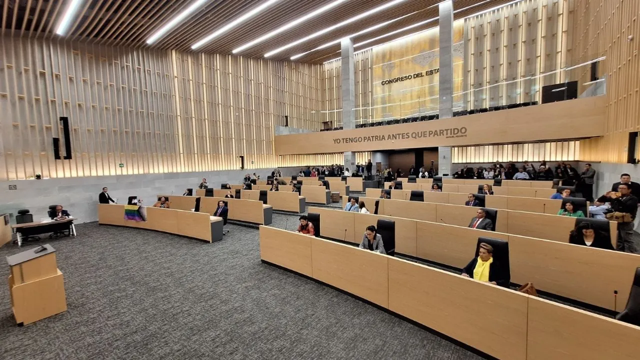 Congreso de Puebla modificará "Ley Censura" y excluirá a servidores públicos como posibles víctimas