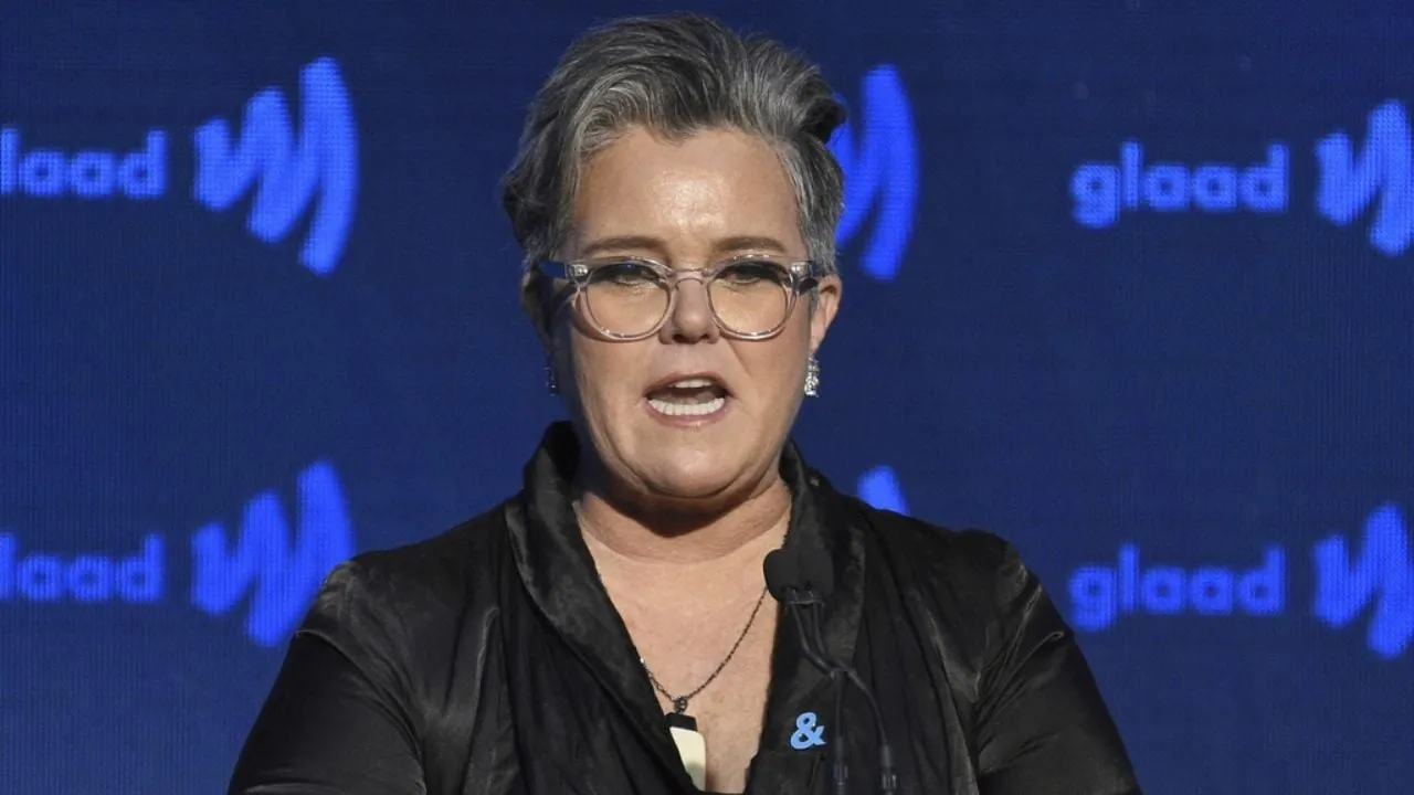Trump considera quitarle la ciudadanía estadunidense a la comediante Rosie O