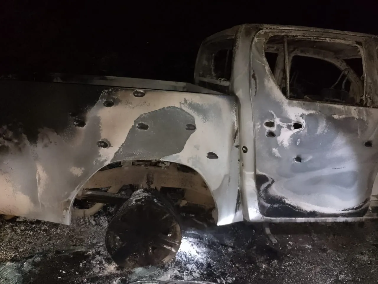 Balean e incendian camioneta de candidato del PT a alcaldía de Mixtla de Altamirano