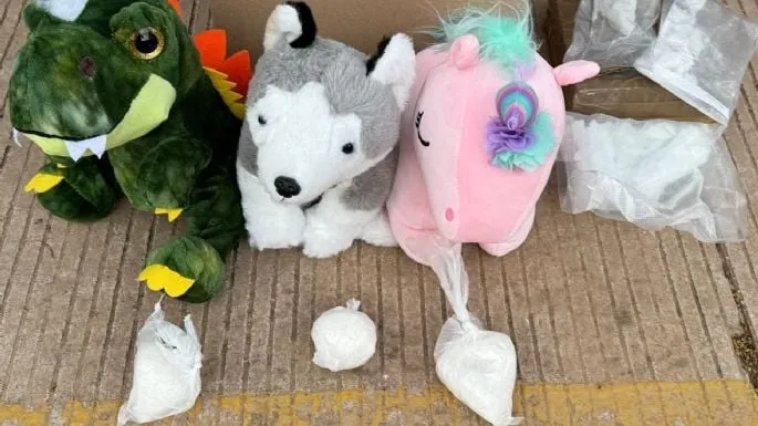 Guardia Nacional descubre cocaína y cristal ocultos en muñecos de peluche
