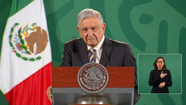AMLO critica a fiscal de Guanajuato por violencia en el estado.
