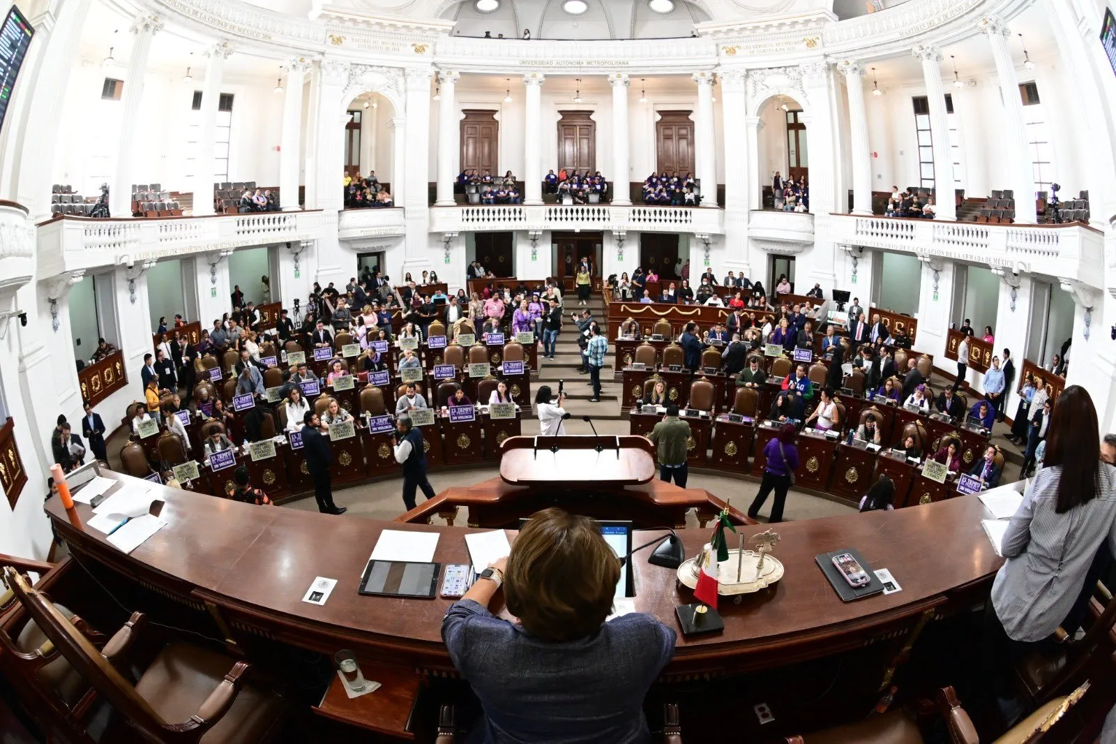 Congreso capitalino avala en lo general dictamen que prohíbe corridas de toro con violencia