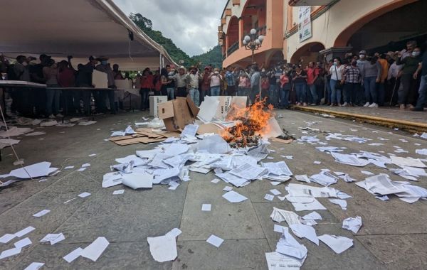 Urnas incendiadas, disturbios y detenciones: los comicios de Morena 