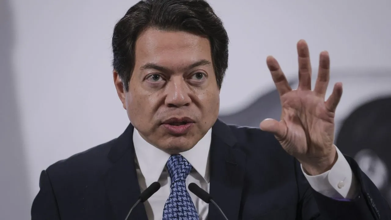 Mario Delgado reacciona a “rebelión” de Marx Arriaga; defiende su gestión