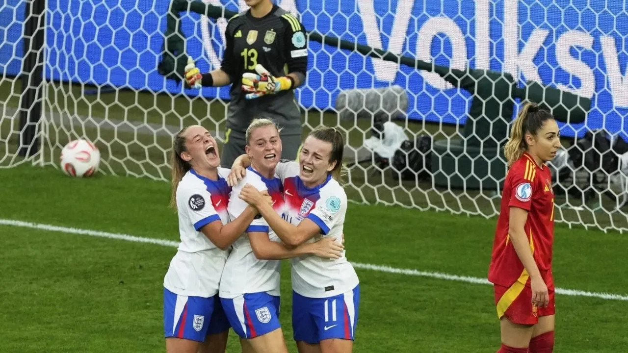 Inglaterra gana la Eurocopa Femenil al vencer 3-1 en penaltis a España
