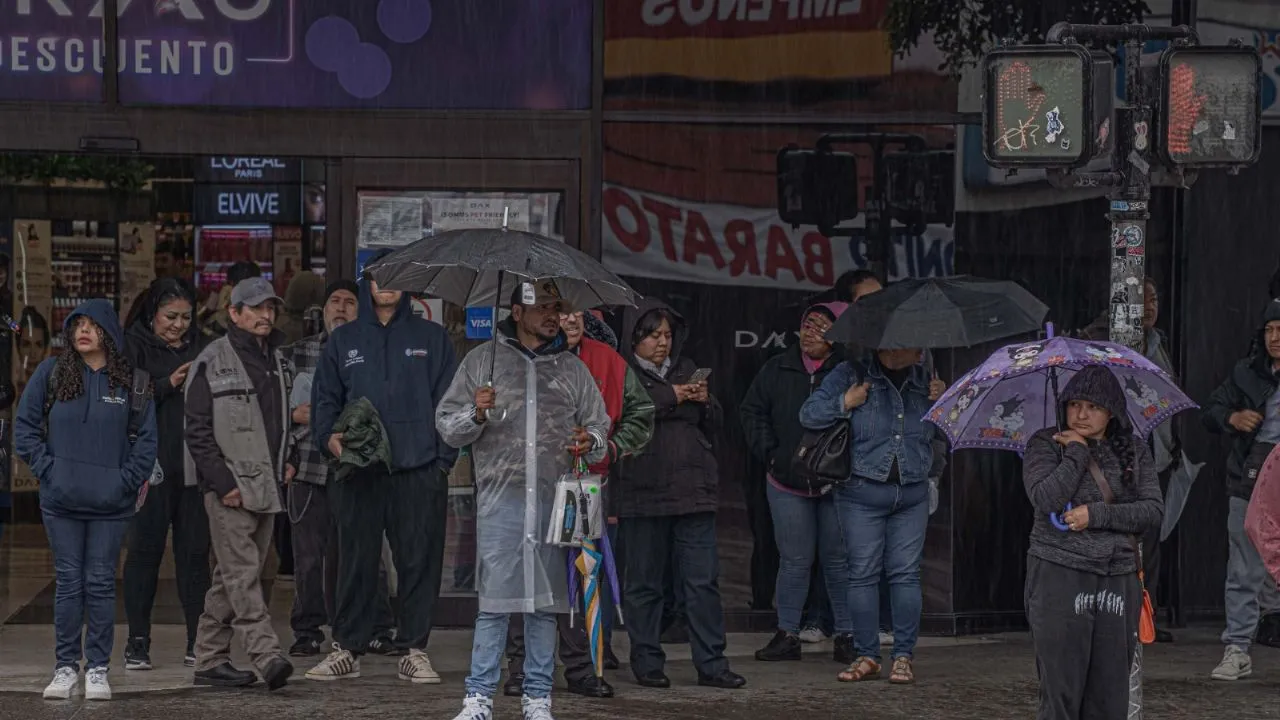 Lluvias fuertes azotarán el jueves a 12 entidades; llega ahora el frente frío 39