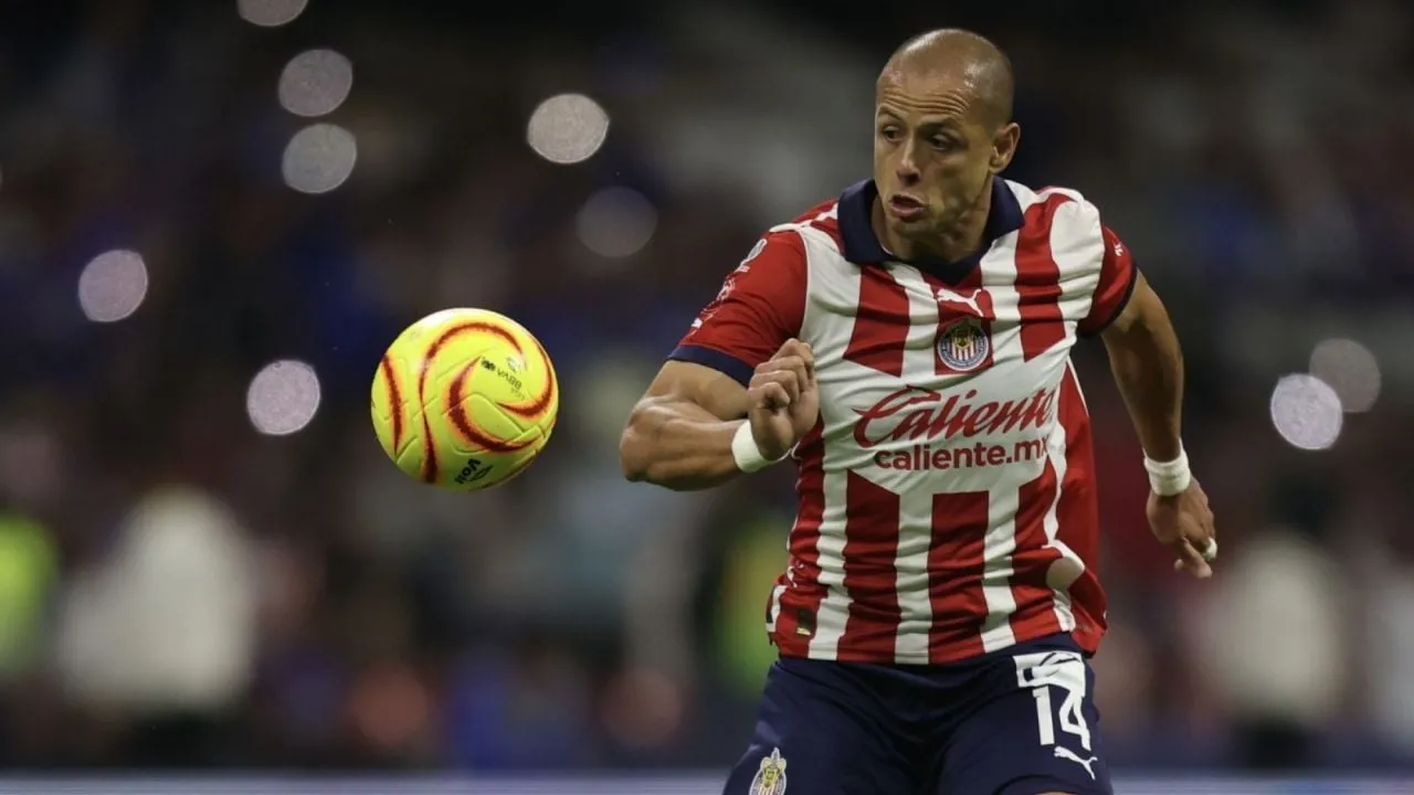 Chivas anuncia la salida de Javier “Chicharito” Hernández