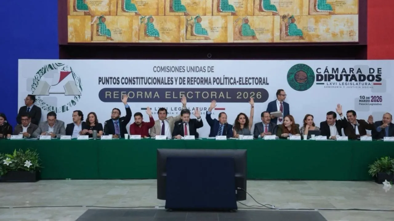 Sin los votos del PT y PVEM, Morena aprueba en comisiones el dictamen de la reforma electoral