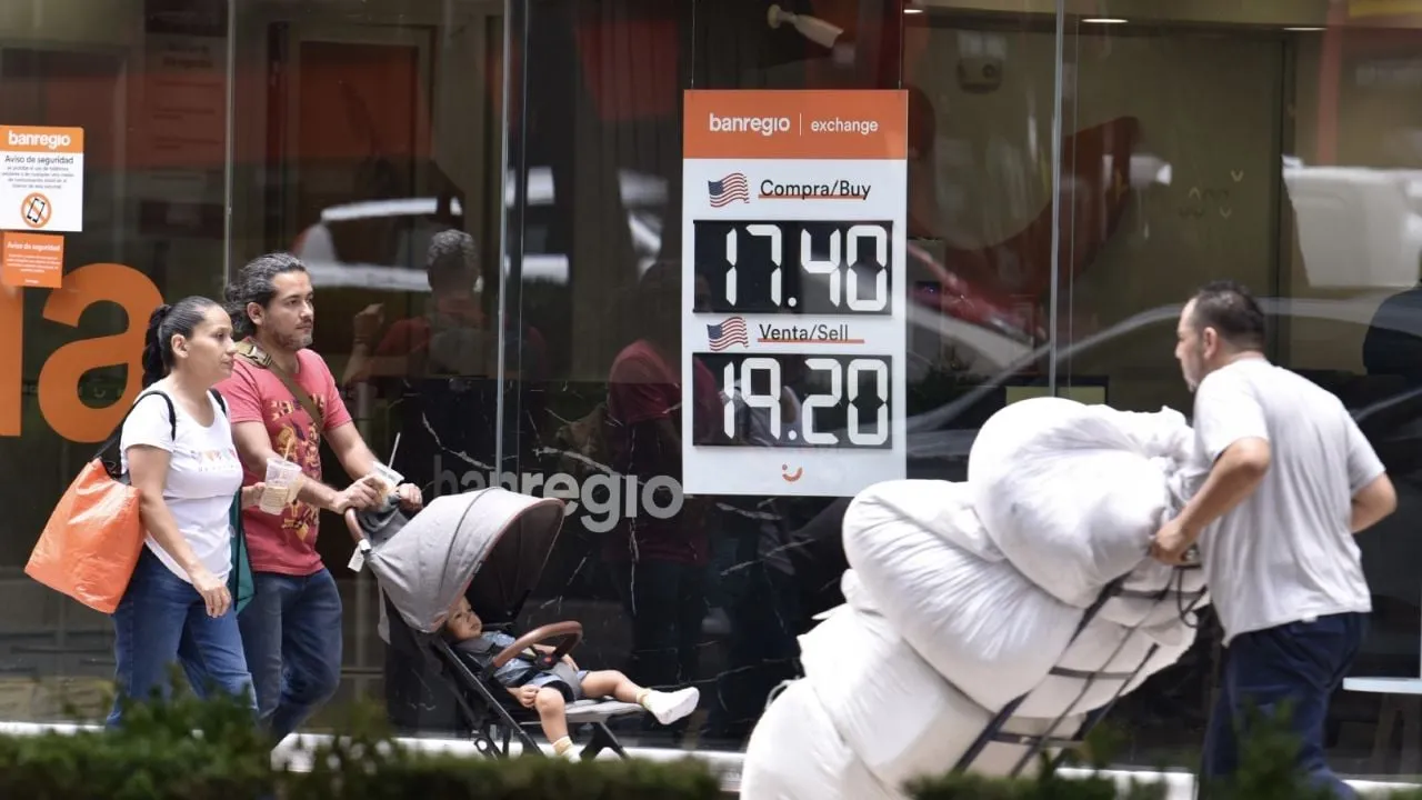 Menor tensión comercial beneficia al peso