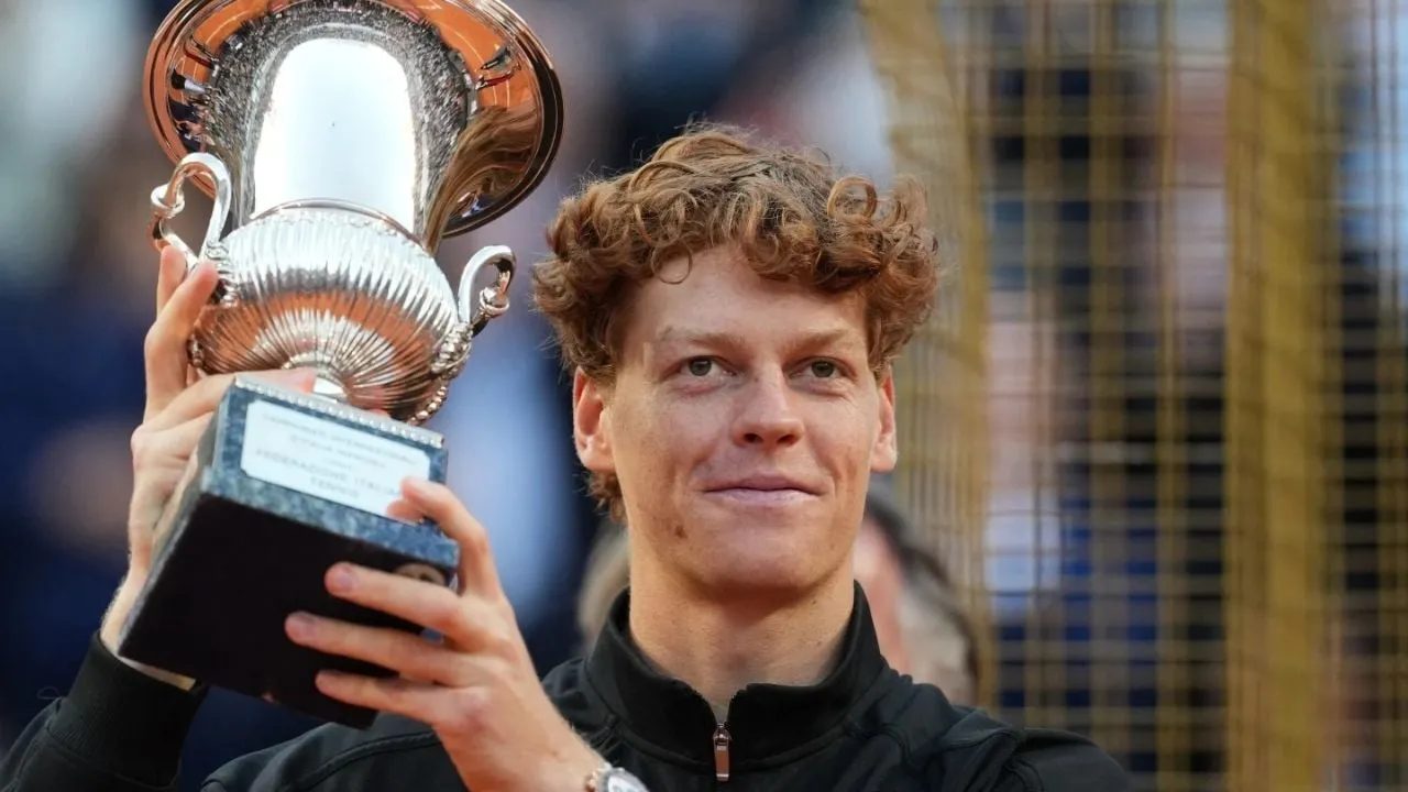 Sinner se convierte en el primer italiano en ganar el Abierto de Italia en 50 años