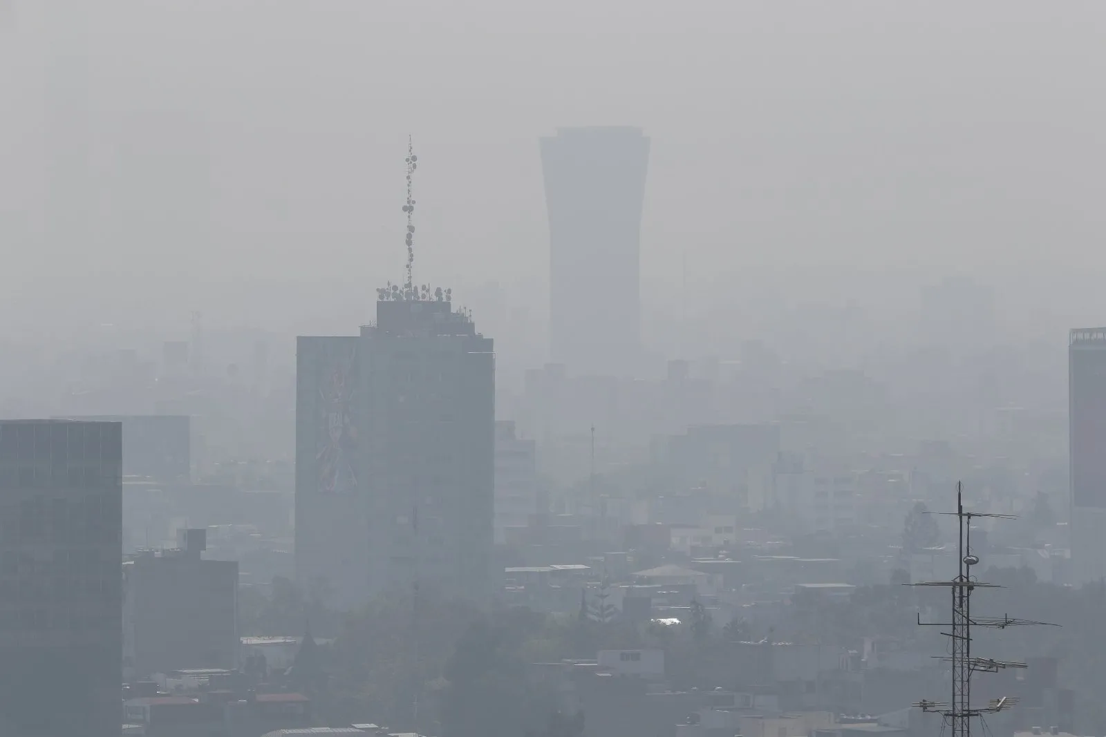 Mantienen la Fase 1 de Contingencia Ambiental; habrá Doble Hoy No Circula este jueves