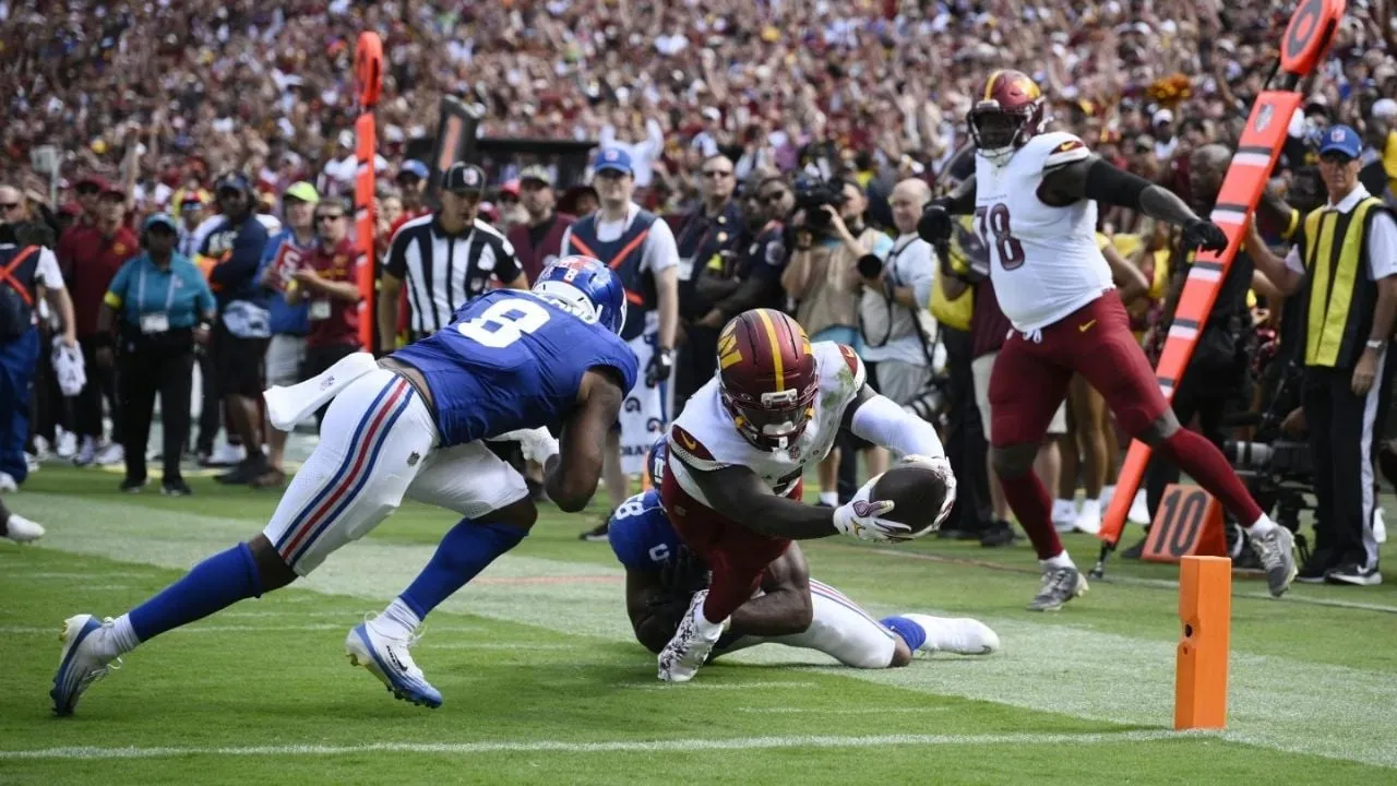 Deebo Samuel anota en su debut con los Commanders y aplastan 21-6 a los Giants