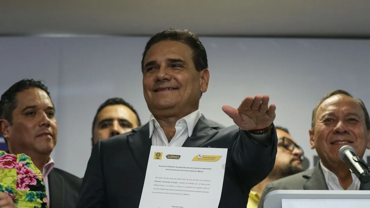 Pese a amenaza de la FGR, jueza frena por tiempo indefinido captura de Aureoles