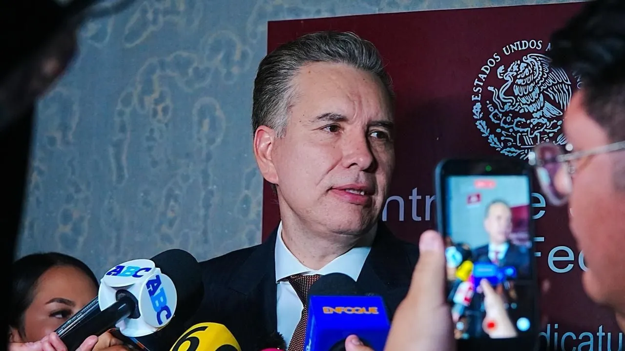 Ratifican prisión a funcionaria de Monterrey por extorsión y falsedad en declaraciones