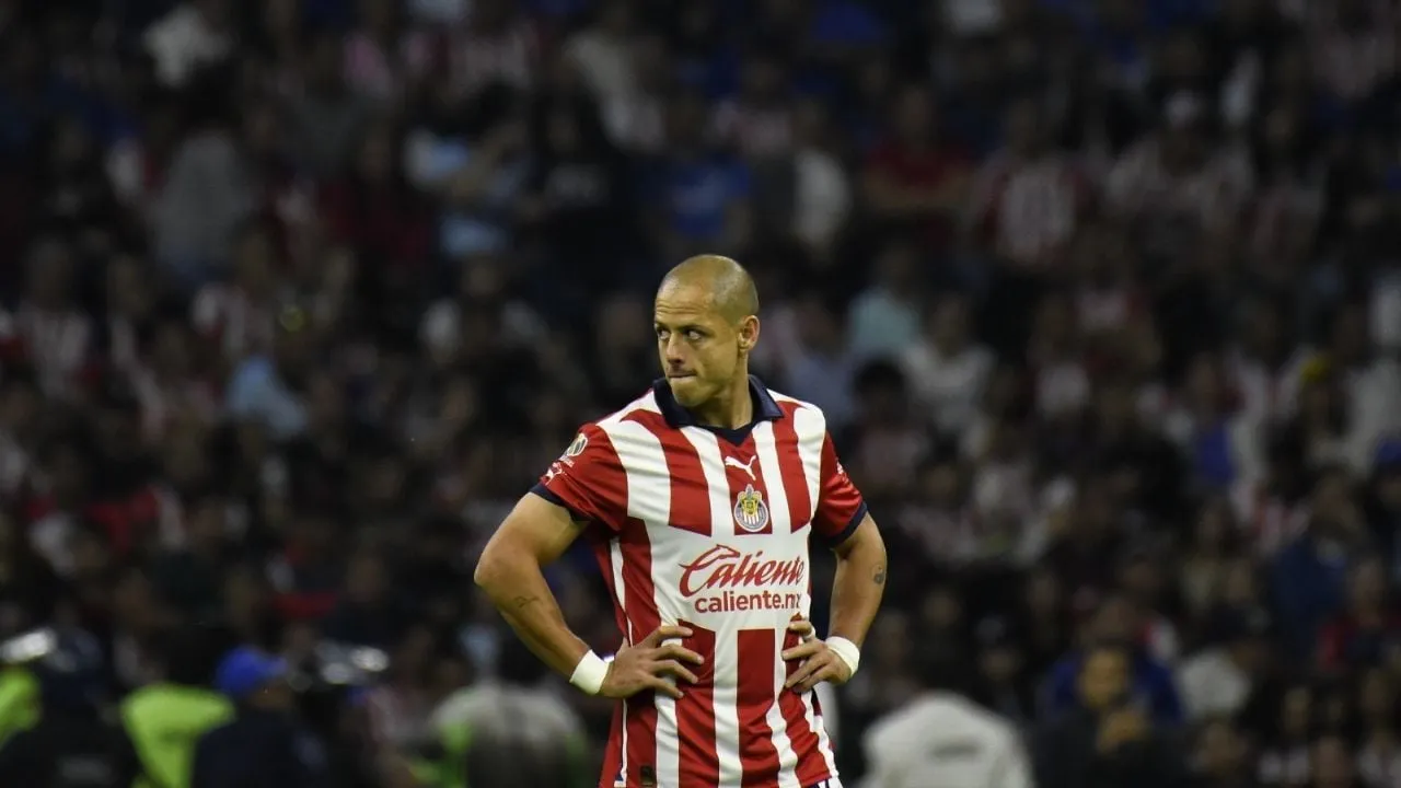 “Chicharito” rompe silencio tras polémica y multas por comentarios machistas