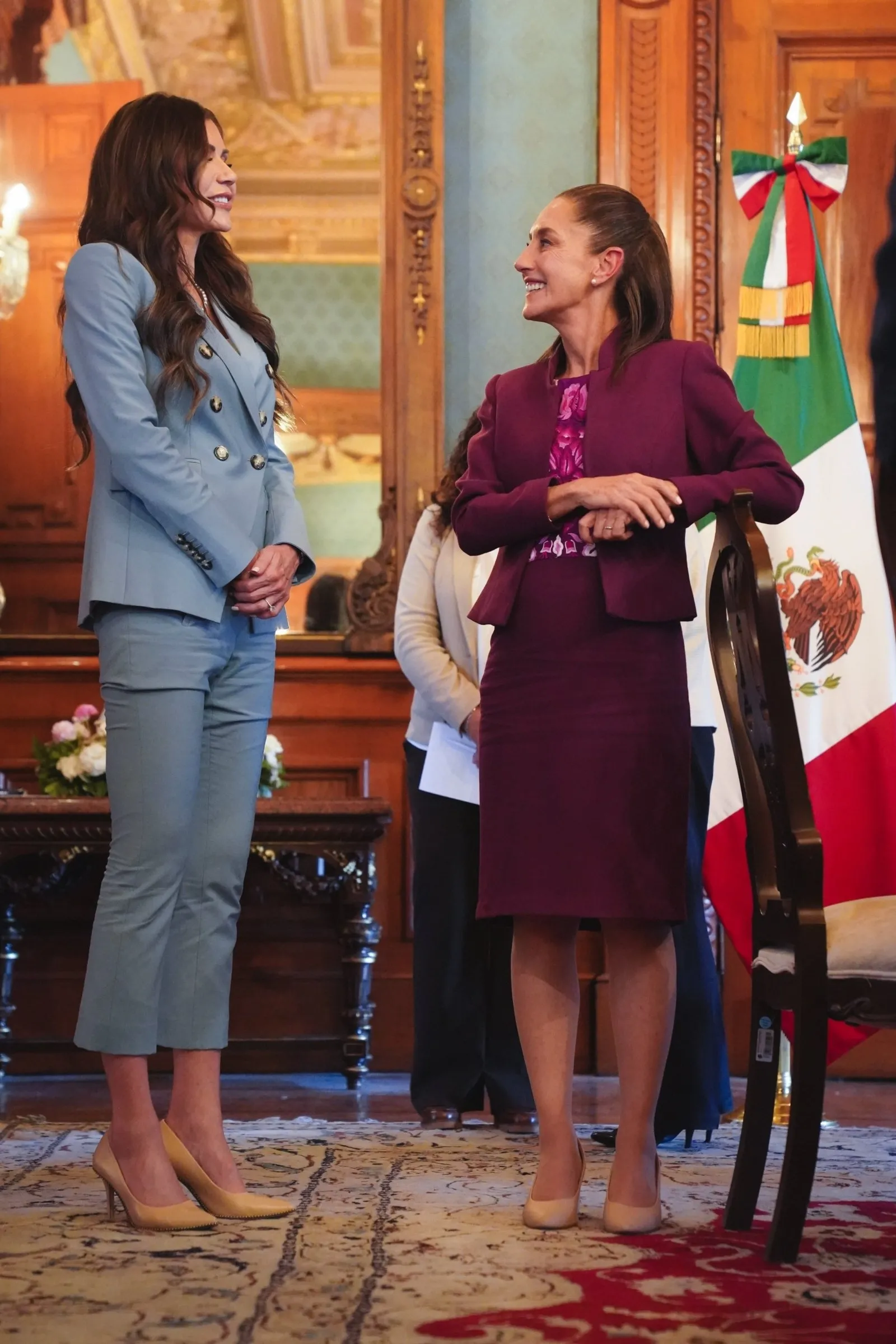 “Hay mucho trabajo por hacer”, dice Kristi Noem tras su reunión con Sheinbaum