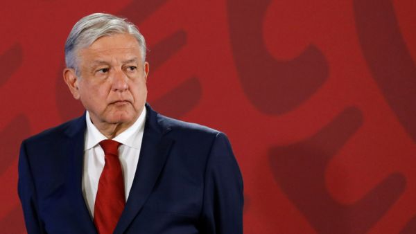 Juez concede 3 suspensiones más contra reforma eléctrica de AMLO