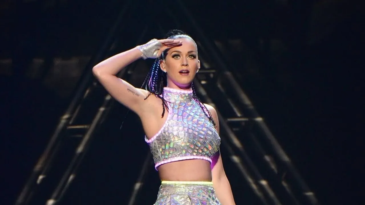 Katy Perry “conquista” la galaxia musical en México