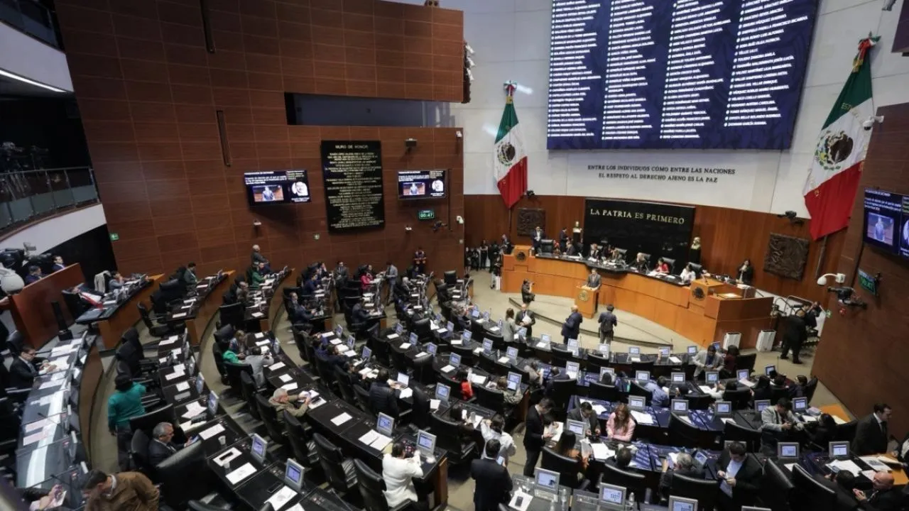 Comisiones del Senado avalan 20 magistrados regionales del TFJA; oposición acusa cercanía con Morena