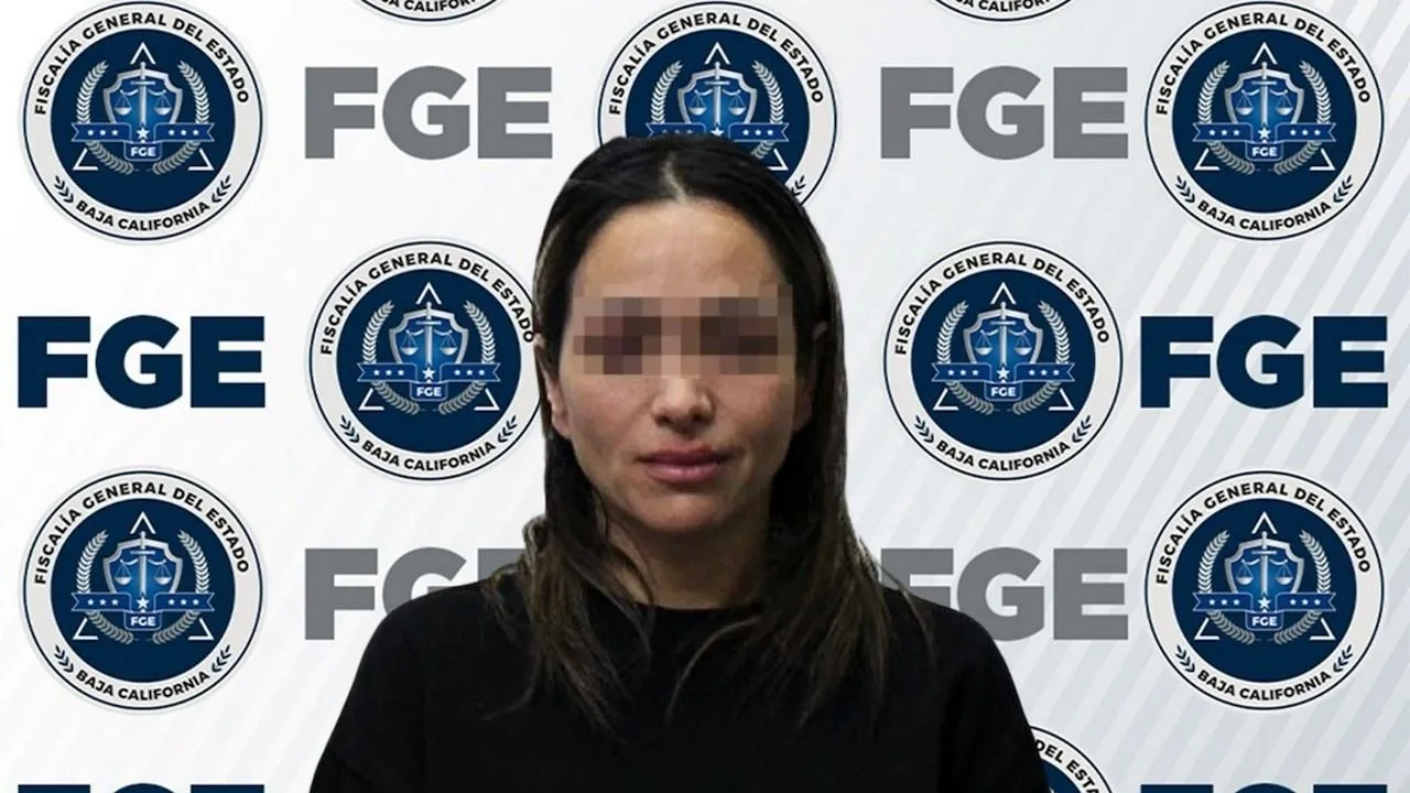 Vinculan a proceso a Roxana, madre del menor de tres años que murió por calor dentro de un auto