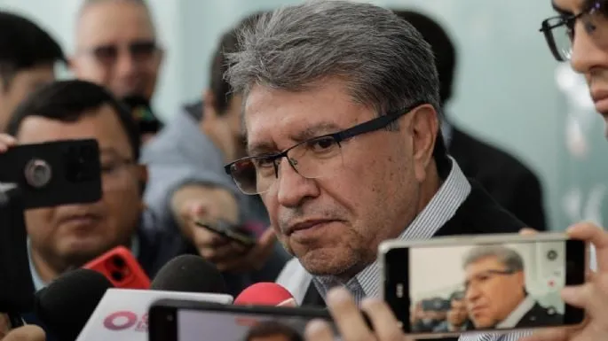 La reducción de la jornada laboral a 40 horas podría aprobarse este año, dice Monreal