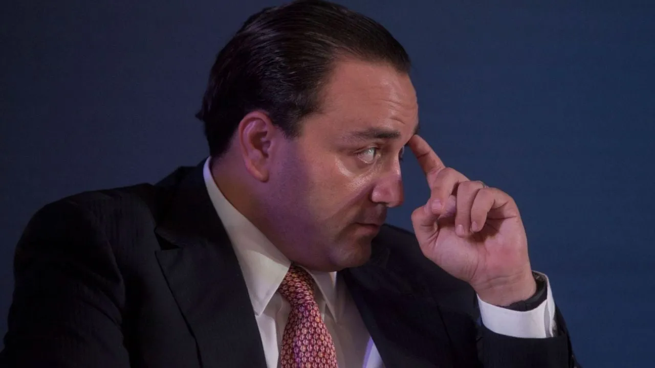 Embargan cuatro propiedades del exgobernador de Quintana Roo, Roberto Borge