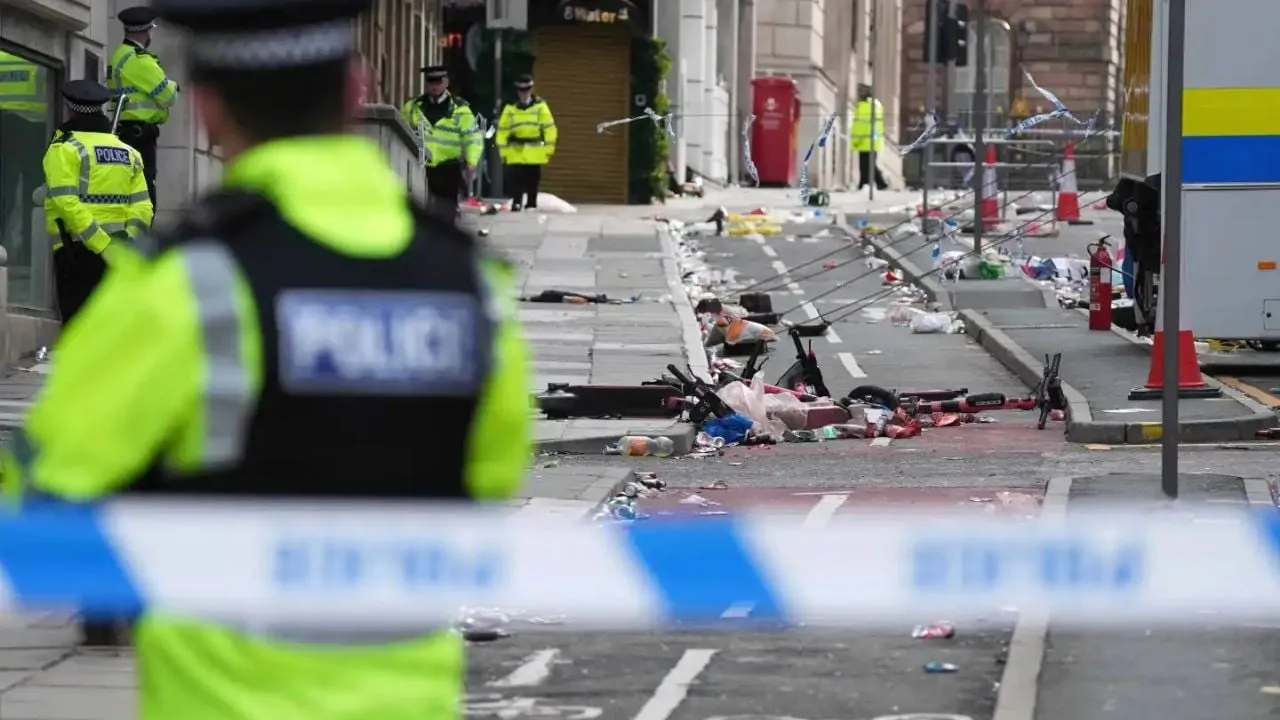 Conductor que atropelló a aficionados del Liverpool fue condenado a más de 21 años de cárcel