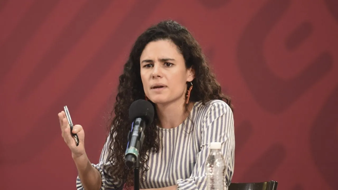 Si hay pruebas, que se investigue a la diputada Brown: Luisa Alcalde