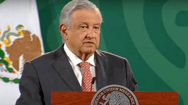 AMLO lamenta incendio en plataforma de PEMEX