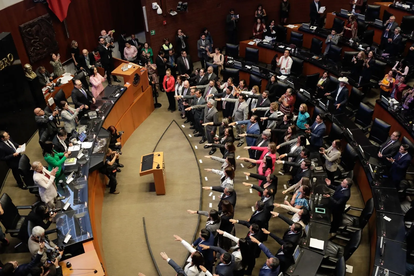 En segunda sesión, senadores aprueban lista de magistrados electorales estatales