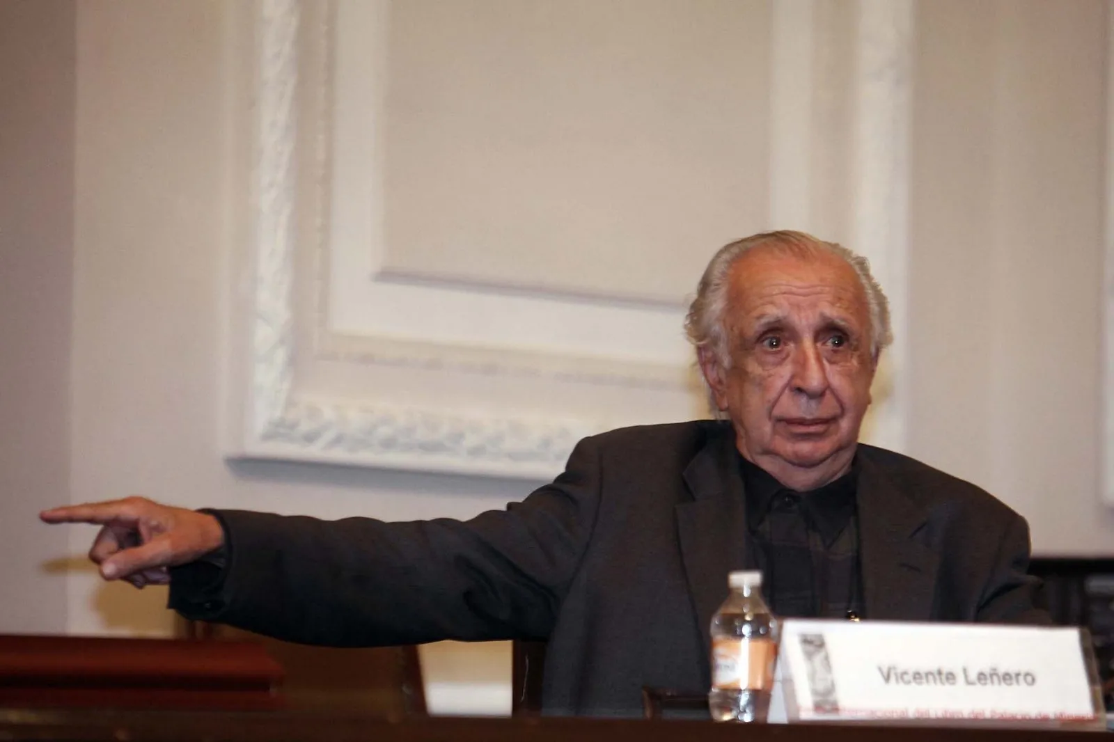 Vicente Leñero a través de la Academia Mexicana de la Lengua: un grande de la narrativa