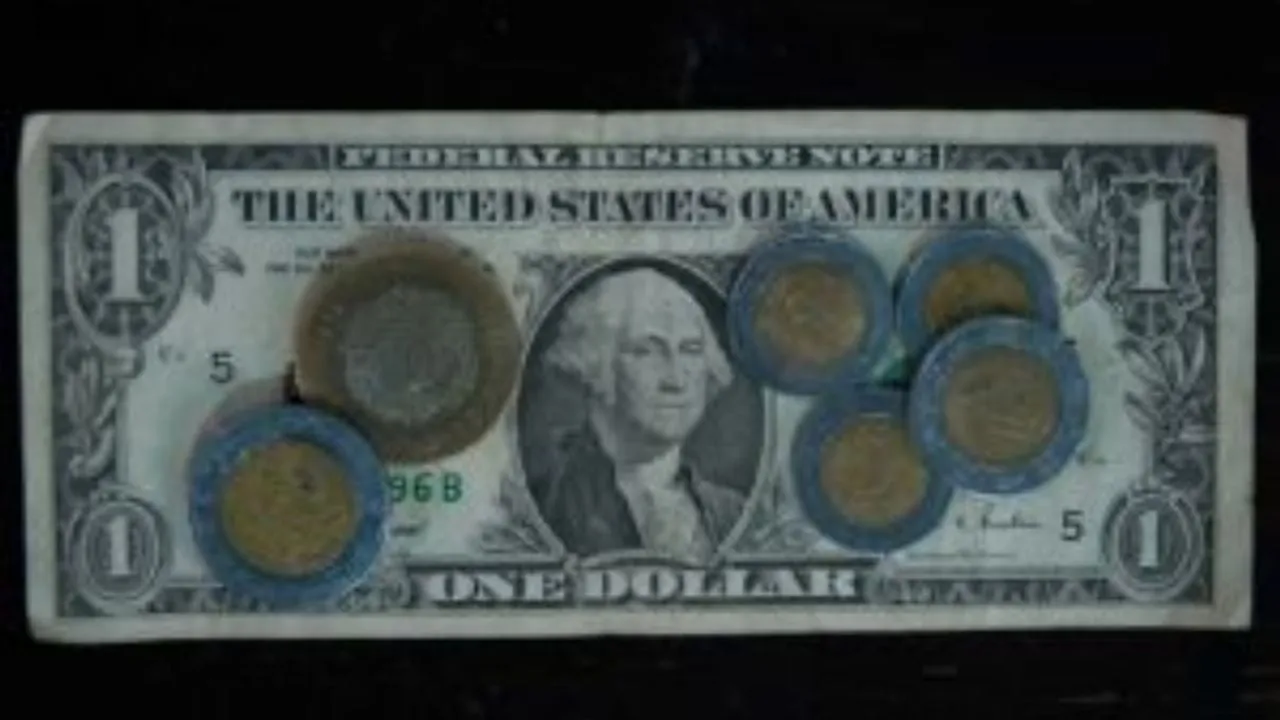 Peso mexicano empieza la semana con pérdidas