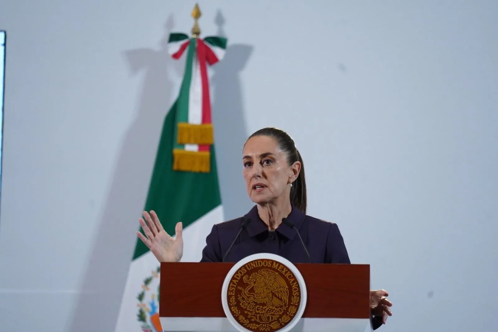 “No estamos de acuerdo en que se trate a los migrantes como criminales”: Sheinbaum