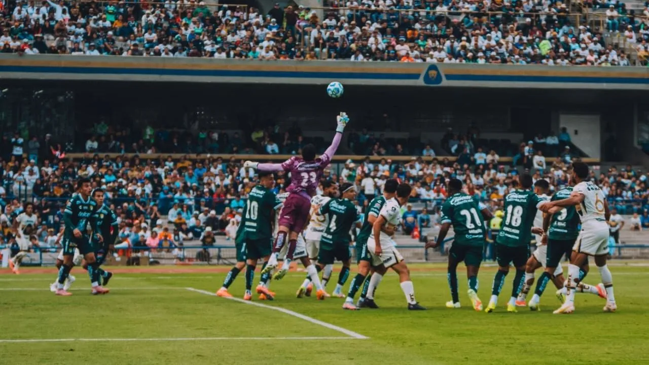 Pumas se mantiene invicto en la Liga MX; reparte puntos con el León tras empatar 1-1 (Videos)