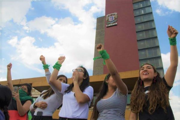 Paro virtual en la UNAM por Acoso