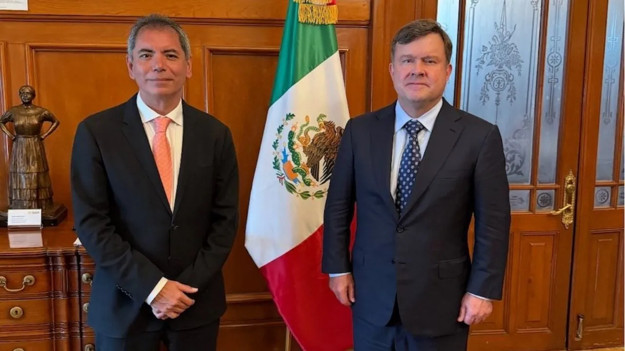 Subsecretario del Tesoro de EU pide a banqueros mexicanos reforzar medidas contra criminales