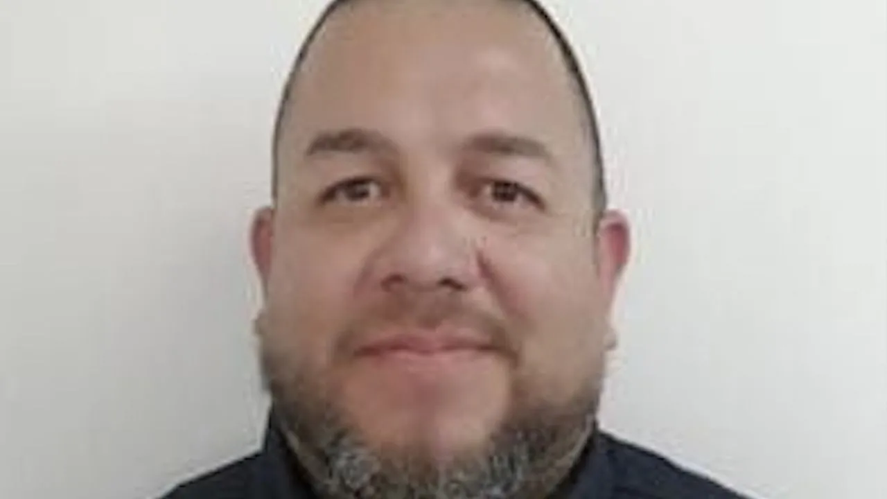 Asesinan a balazos a subcomandante de la FGE en Ensenada